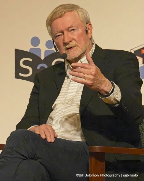 Erik Larson
